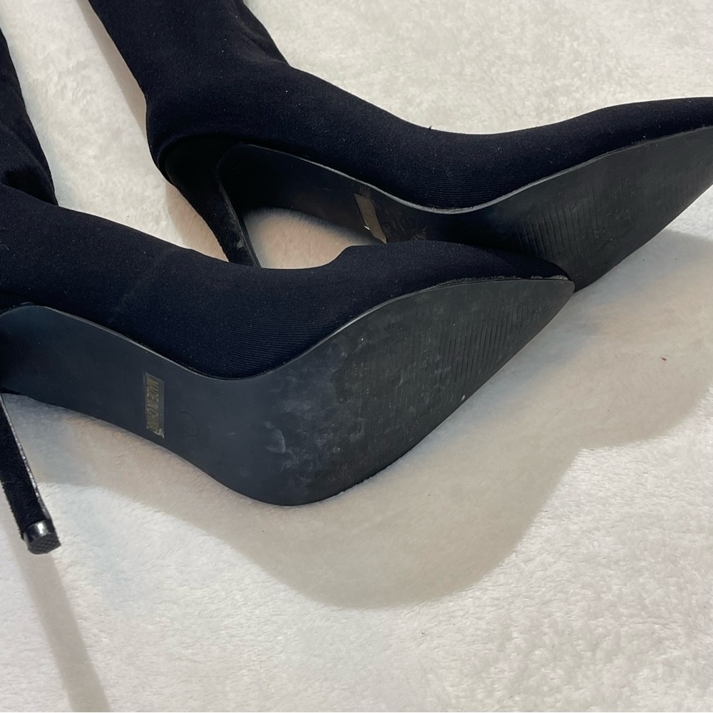 UNBRANDED WOMENS HEELS WITH STOCKINGS TOP. SIZE 37 BLACK. - Picture 2 of 6
